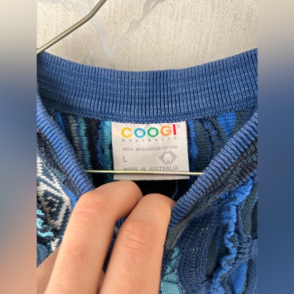 Vintage COOGI Sweater🌊🥶🐳 - Picture 3 of 10